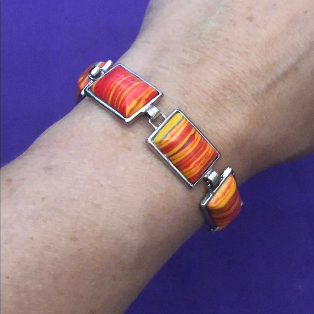 Orange resin striped bracelet 8”‎